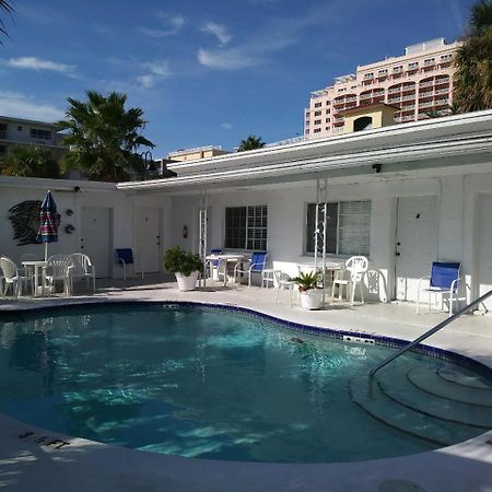 Tropical Sky Ranch Motel Clearwater Beach Exterior foto